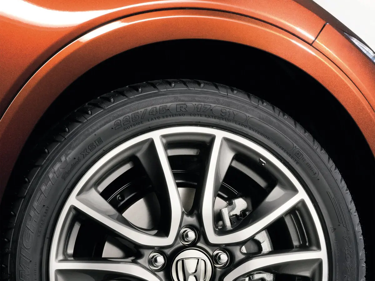 Honda Civic VIII Хэтчбек 3 дв. — фото 9
