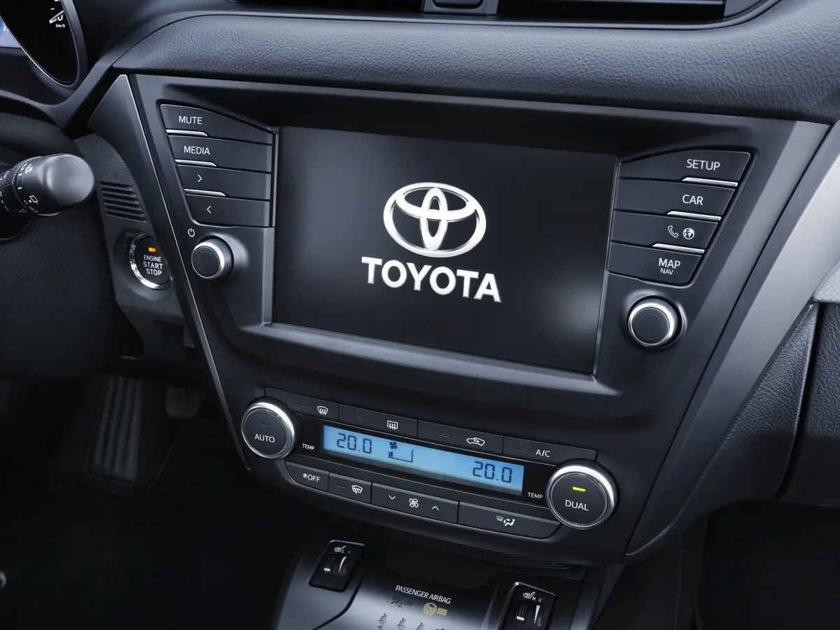 Toyota Avensis III Рестайлинг 2 Седан — сүрөт 17