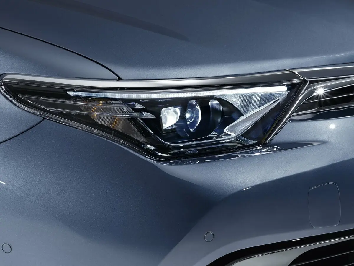 Toyota Auris II Рестайлинг Хэтчбек 5 дв. — сүрөт 12