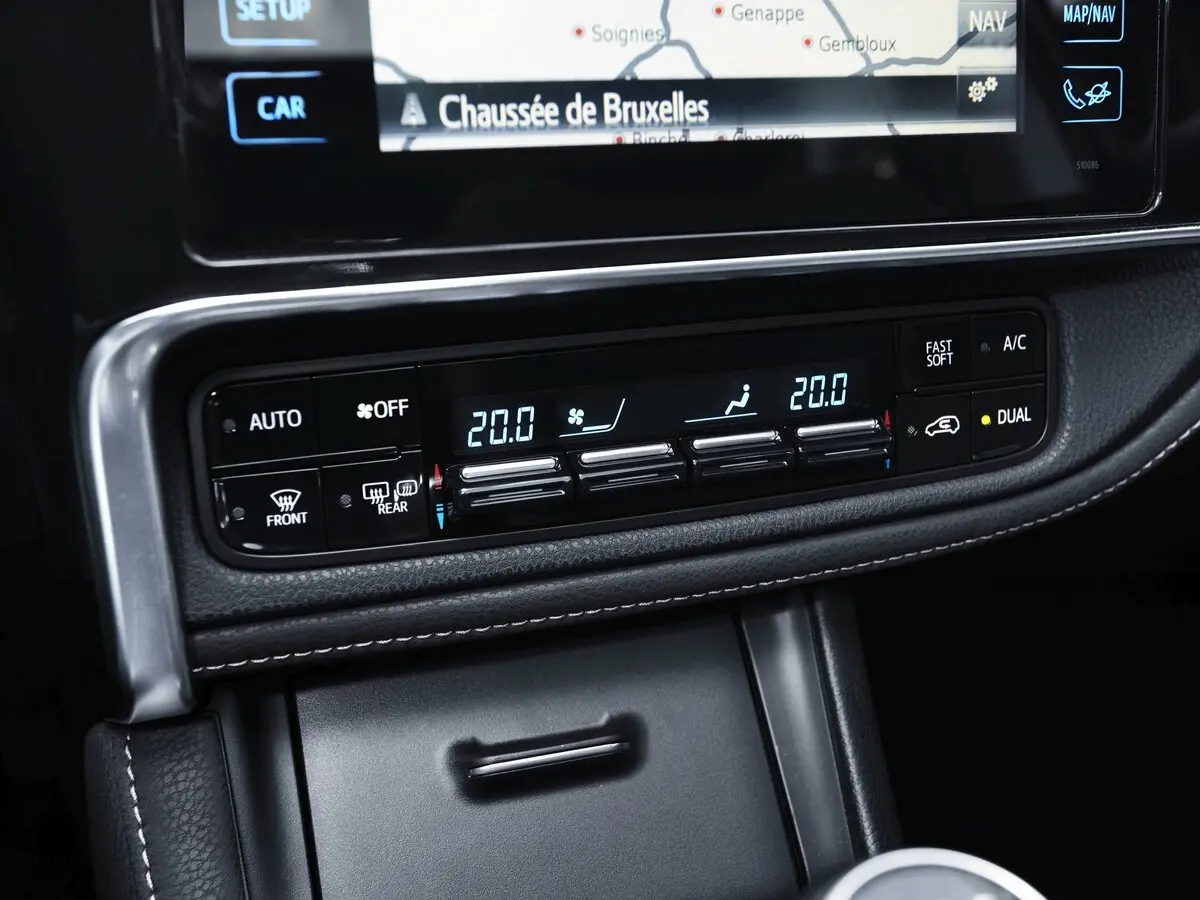 Toyota Auris II Рестайлинг Универсал 5 дв. — сүрөт 14