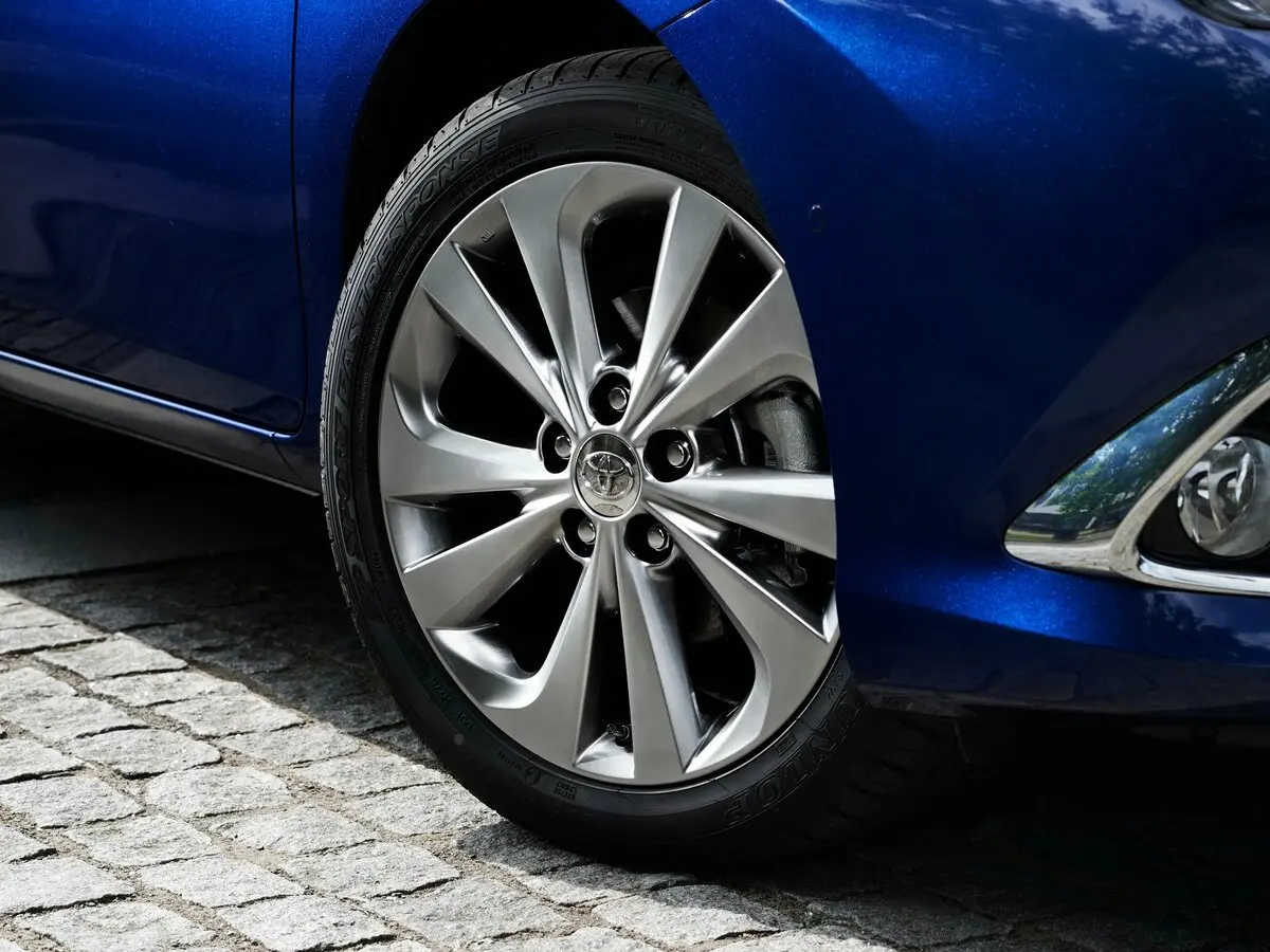 Toyota Auris II Рестайлинг Универсал 5 дв. — сүрөт 16