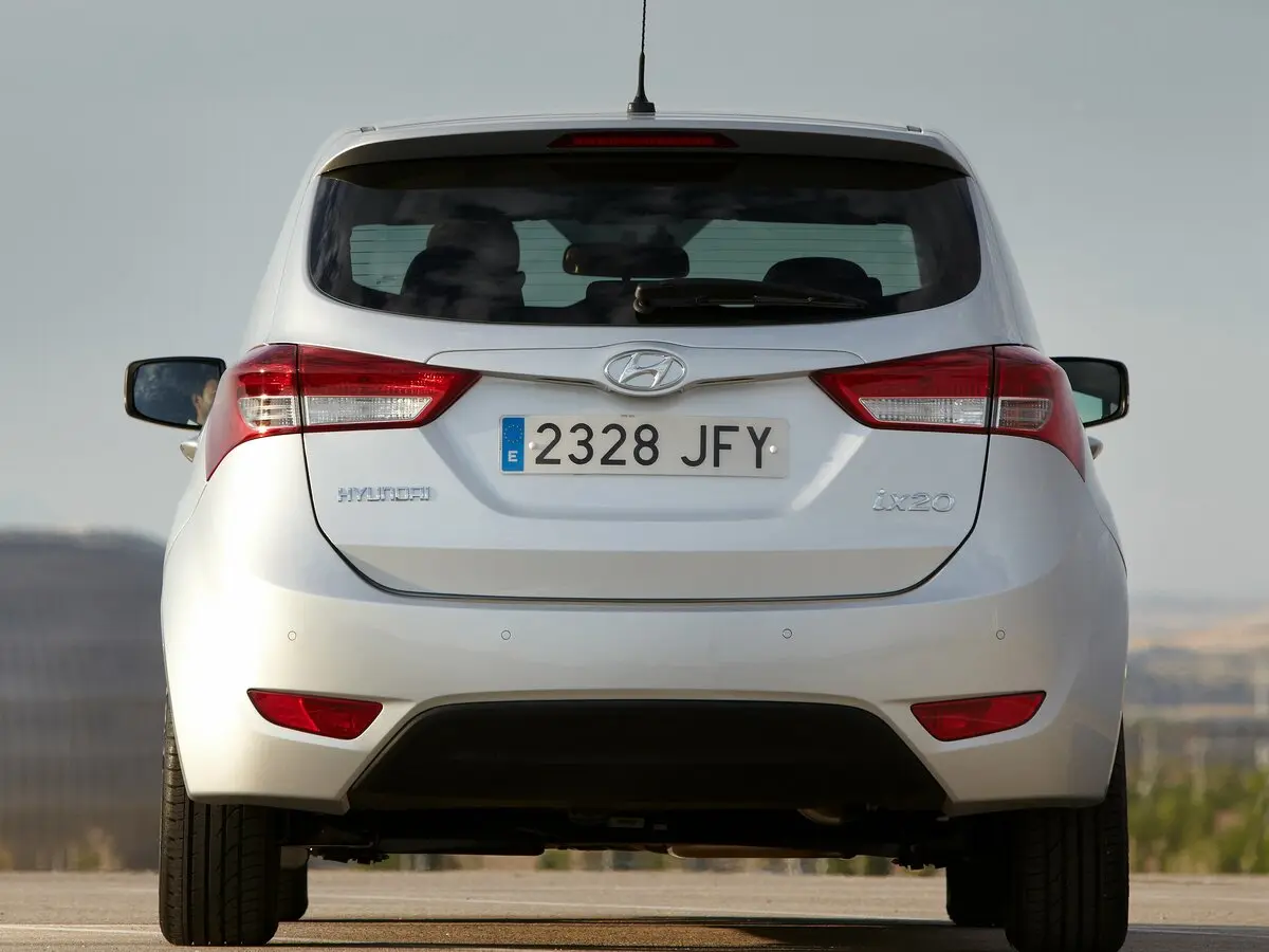 Hyundai ix20 I Рестайлинг Хэтчбек 5 дв. — сүрөт 4