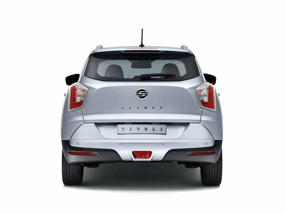 SsangYong Tivoli I Внедорожник 5 дв. — фото 3