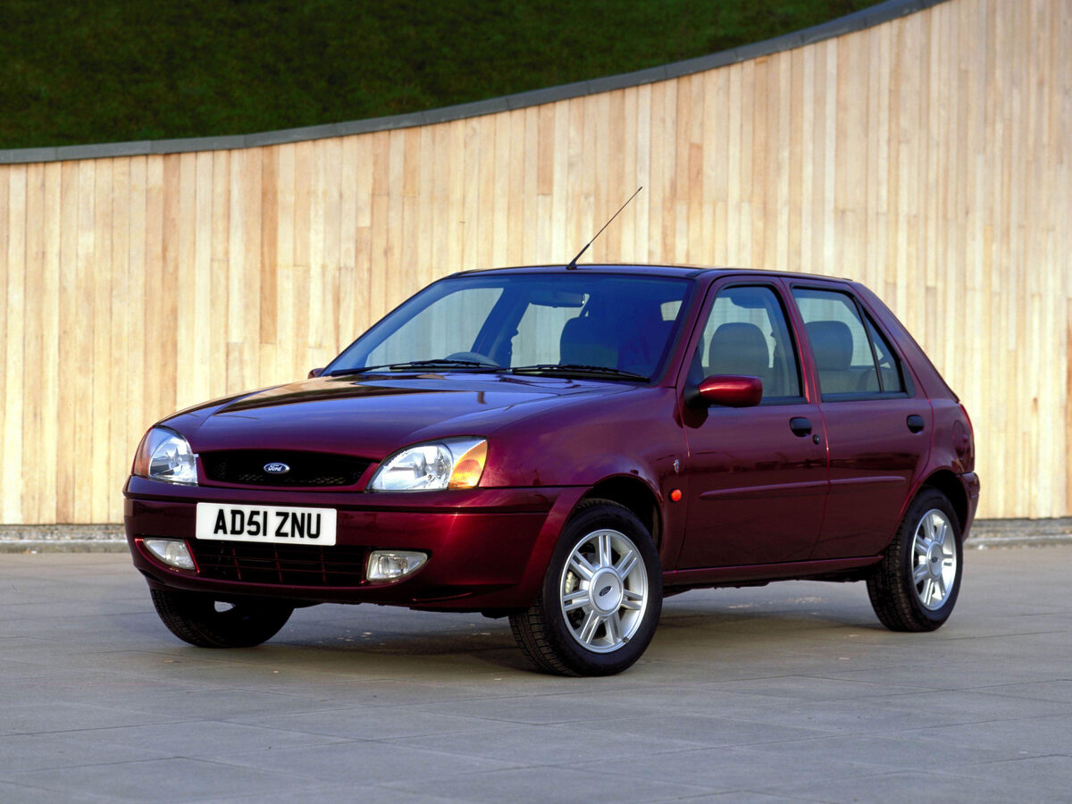 Ford Fiesta Mk4 Рестайлинг Хэтчбек 5 дв.