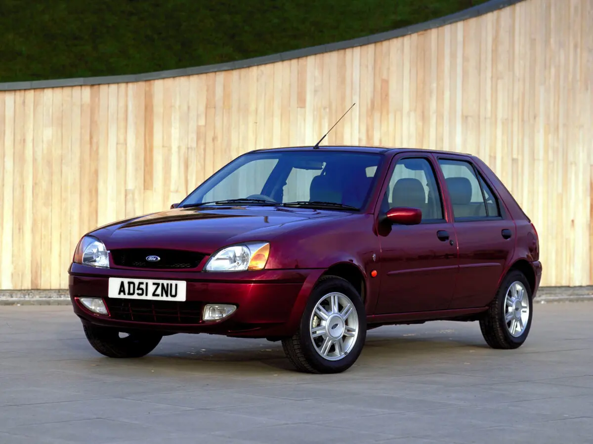Ford Fiesta Mk4 Рестайлинг Хэтчбек 5 дв.