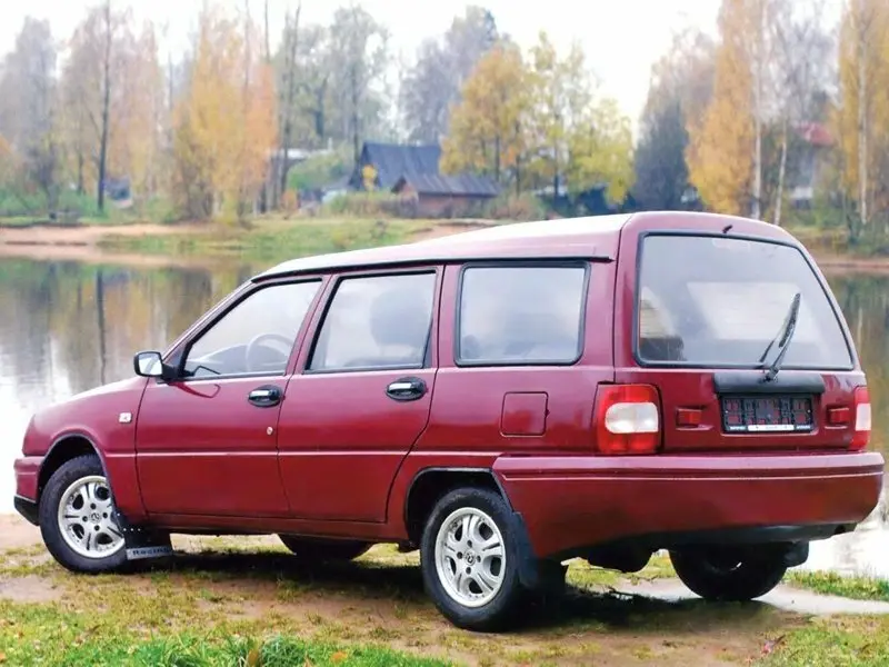 Иж 21261 «Фабула» 2004 – 2005 Универсал 5 дв. — сүрөт 4