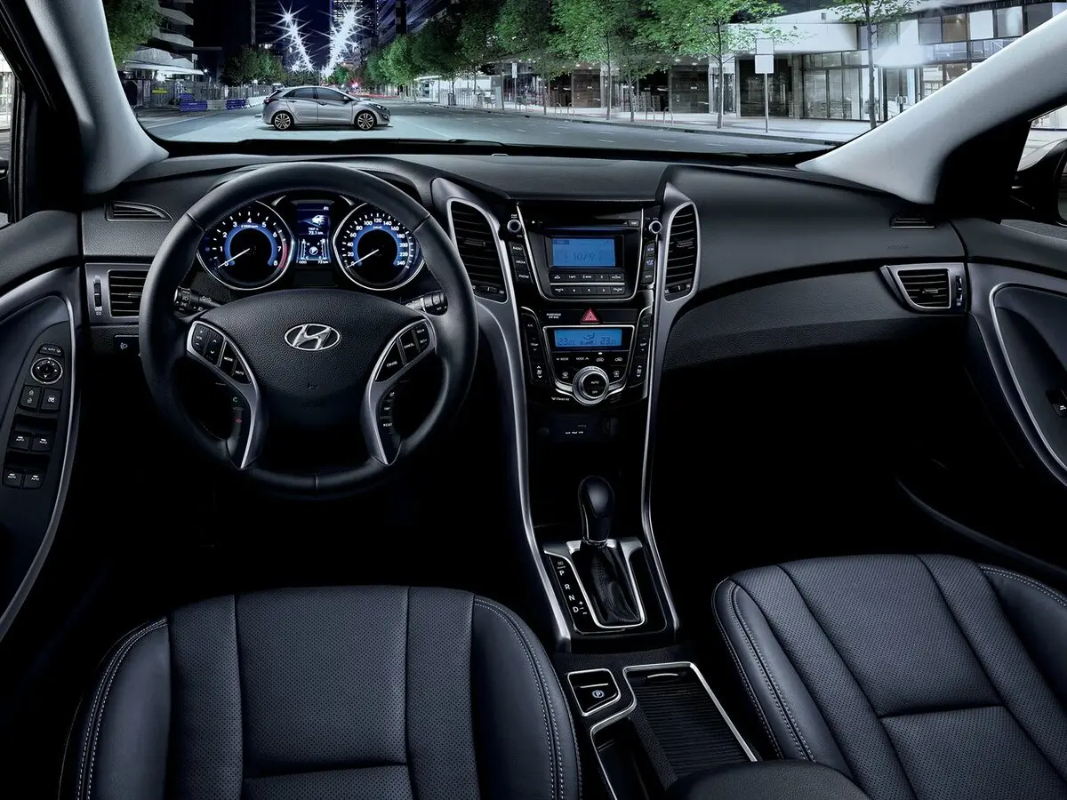 Hyundai i30 II Рестайлинг Хэтчбек 5 дв. — фото 6