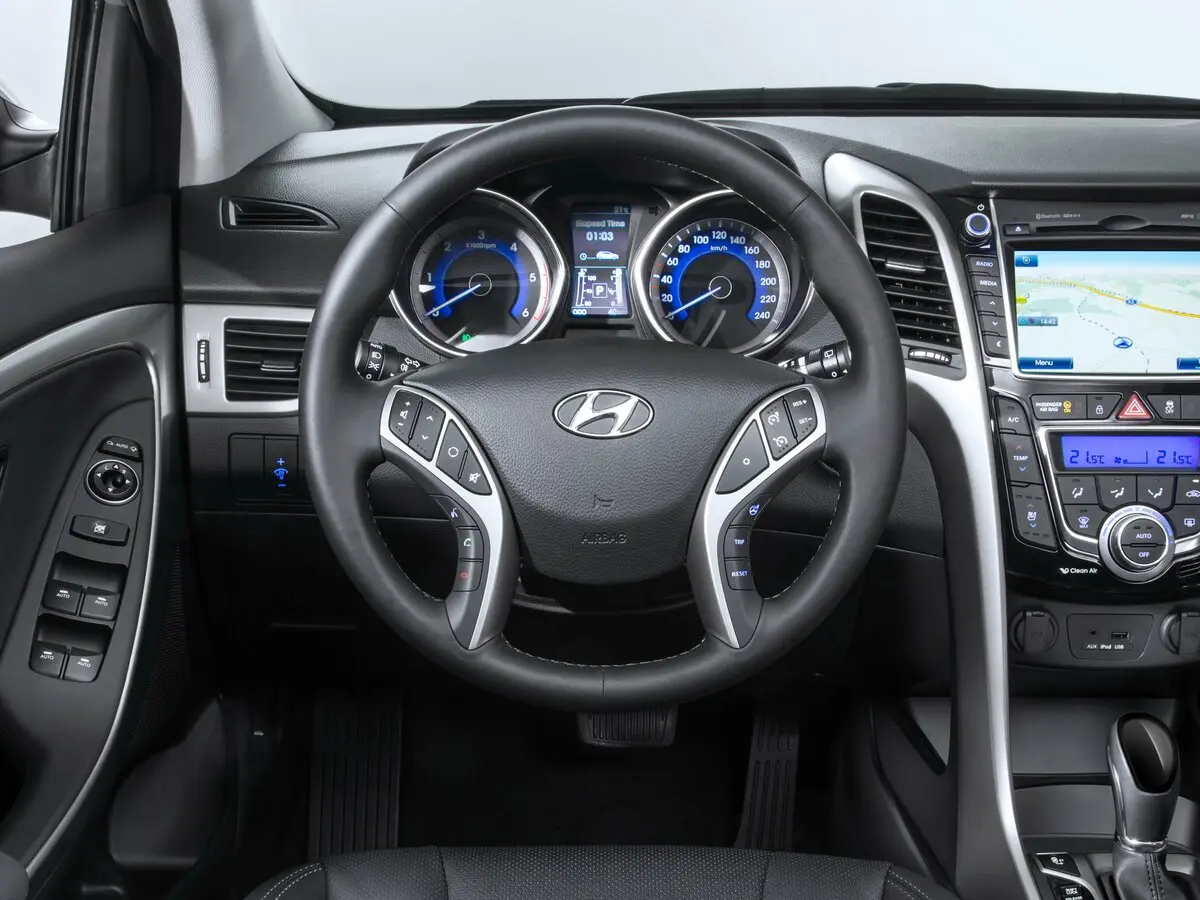 Hyundai i30 II Рестайлинг Хэтчбек 5 дв. — фото 8