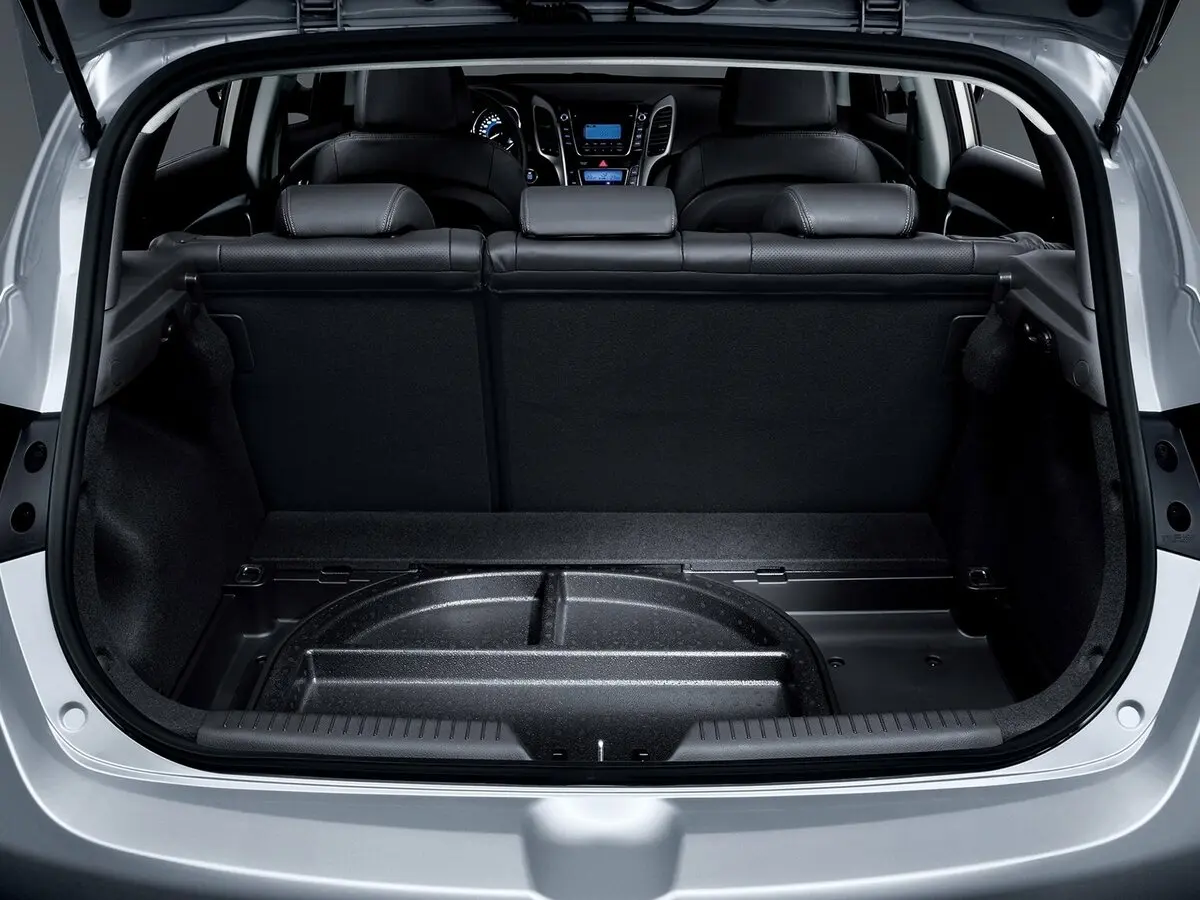 Hyundai i30 II Рестайлинг Хэтчбек 5 дв. — фото 11