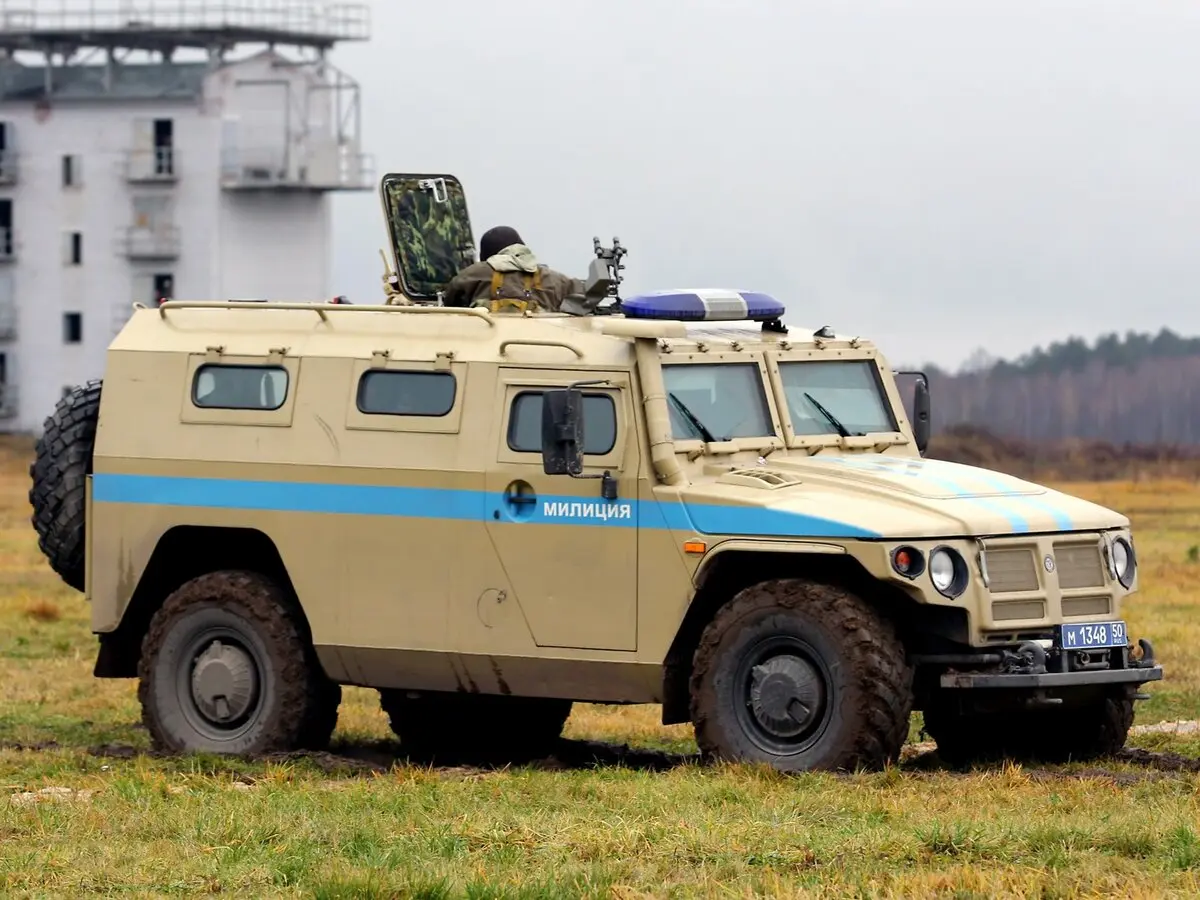 ГАЗ 2330 «Тигр» 2003 – н.в. Внедорожник 5 дв. — сүрөт 2
