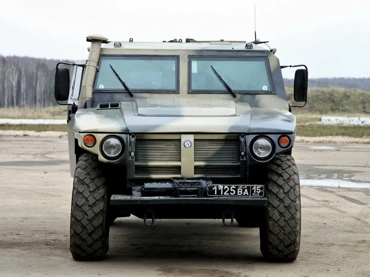 ГАЗ 2330 «Тигр» 2003 – н.в. Внедорожник 5 дв. — сүрөт 3