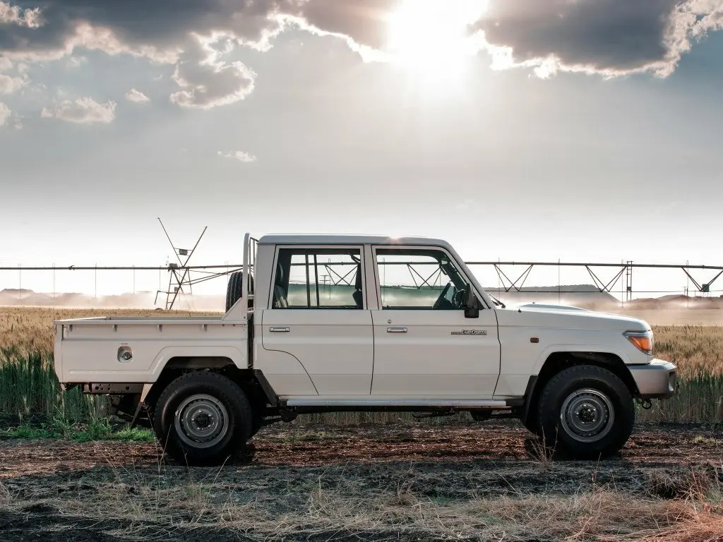 Toyota Land Cruiser 70 Series Рестайлинг 1 Пикап Двойная кабина 79 — фото 2