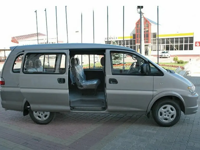 Dongfeng MPV 2006 – 2009 Минивэн — сүрөт 2