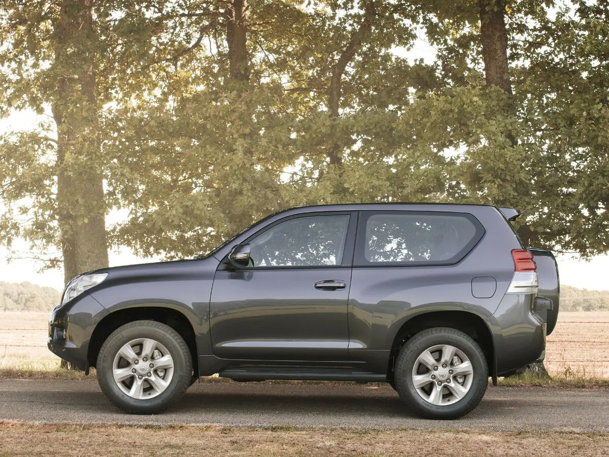 Toyota Land Cruiser Prado 150 Series Внедорожник 3 дв. — фото 2