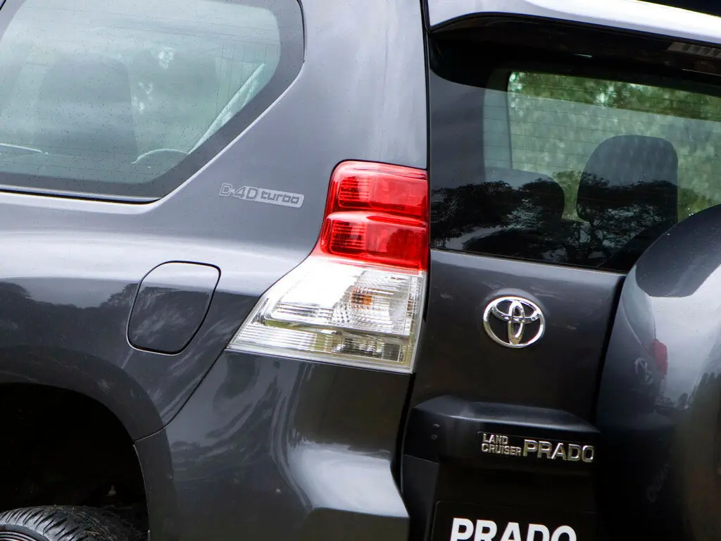 Toyota Land Cruiser Prado 150 Series Внедорожник 3 дв. — фото 8