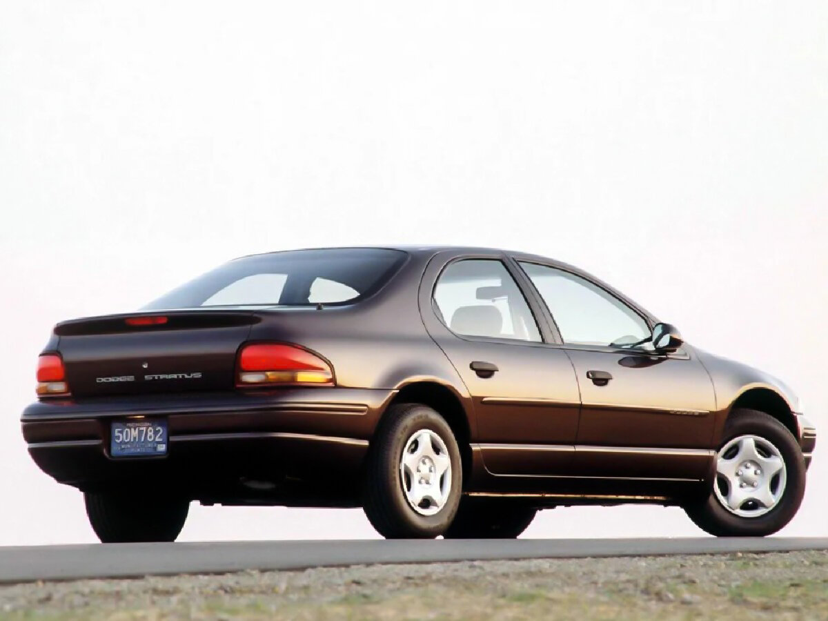 Chrysler Stratus 1994 – 2000 Седан — фото 5