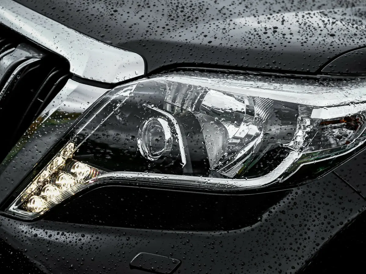 Toyota Land Cruiser Prado 150 Series Рестайлинг 1 Внедорожник 3 дв. — фото 8