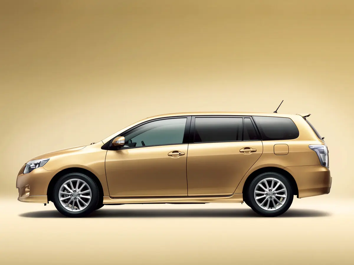 Toyota Corolla X (E140, E150) Рестайлинг Универсал 5 дв. Fielder — фото 3