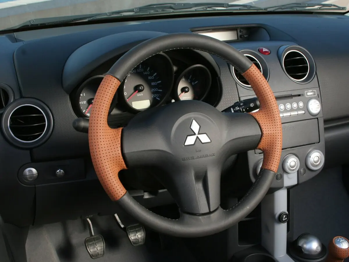 Mitsubishi Colt VI (Z20/Z30) Кабриолет CZC — сүрөт 5
