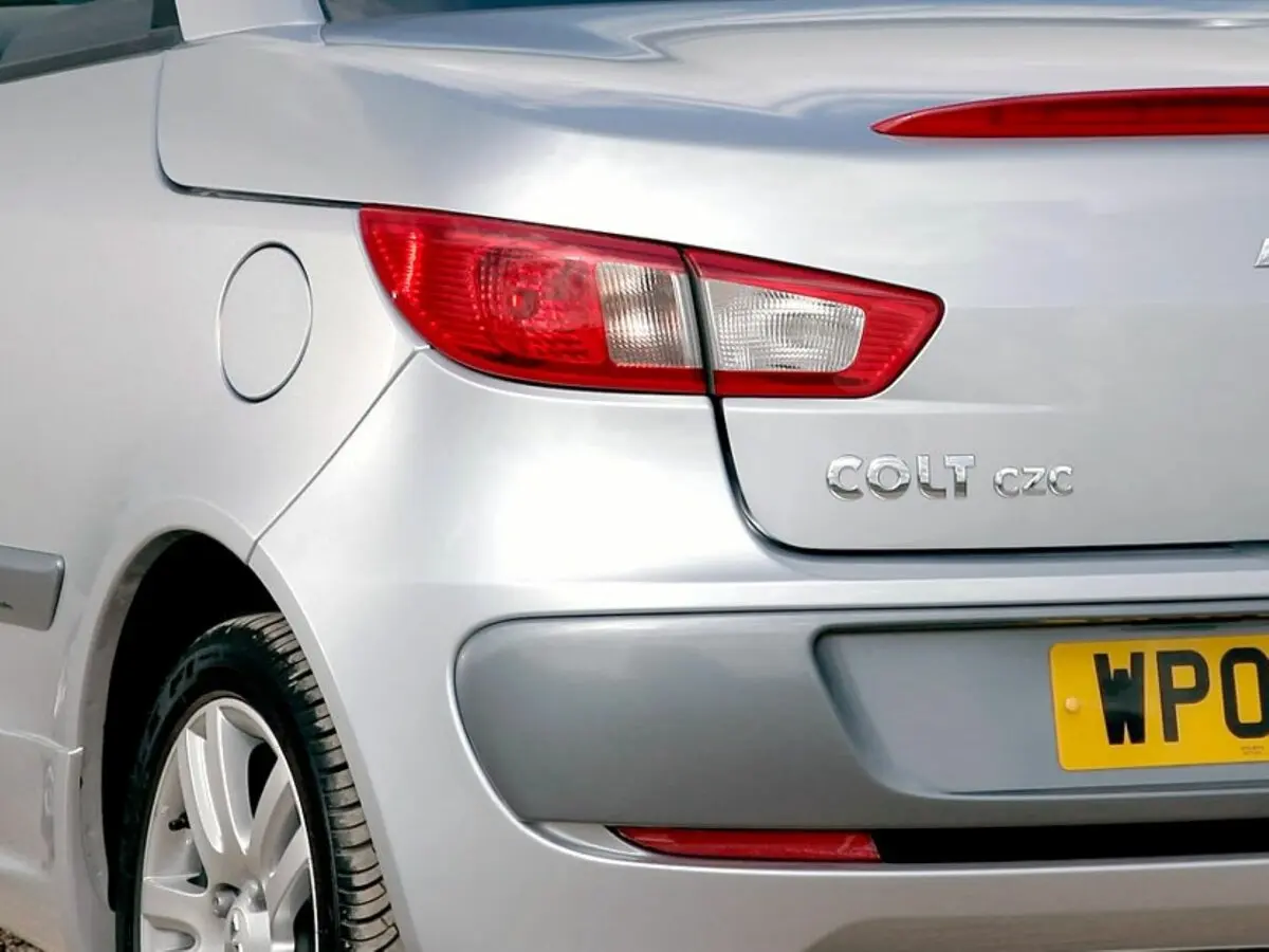 Mitsubishi Colt VI (Z20/Z30) Кабриолет CZC — сүрөт 8