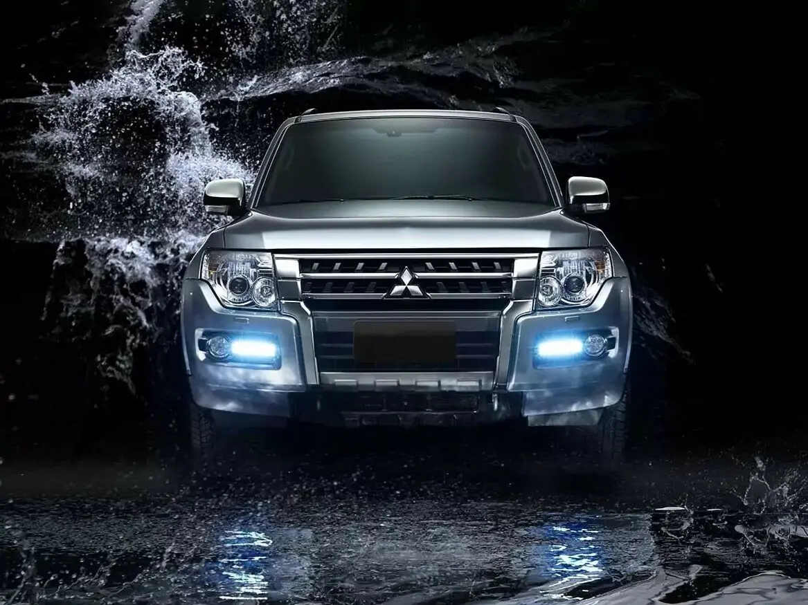 Mitsubishi Pajero IV Рестайлинг 2 Внедорожник 3 дв. — сүрөт 3