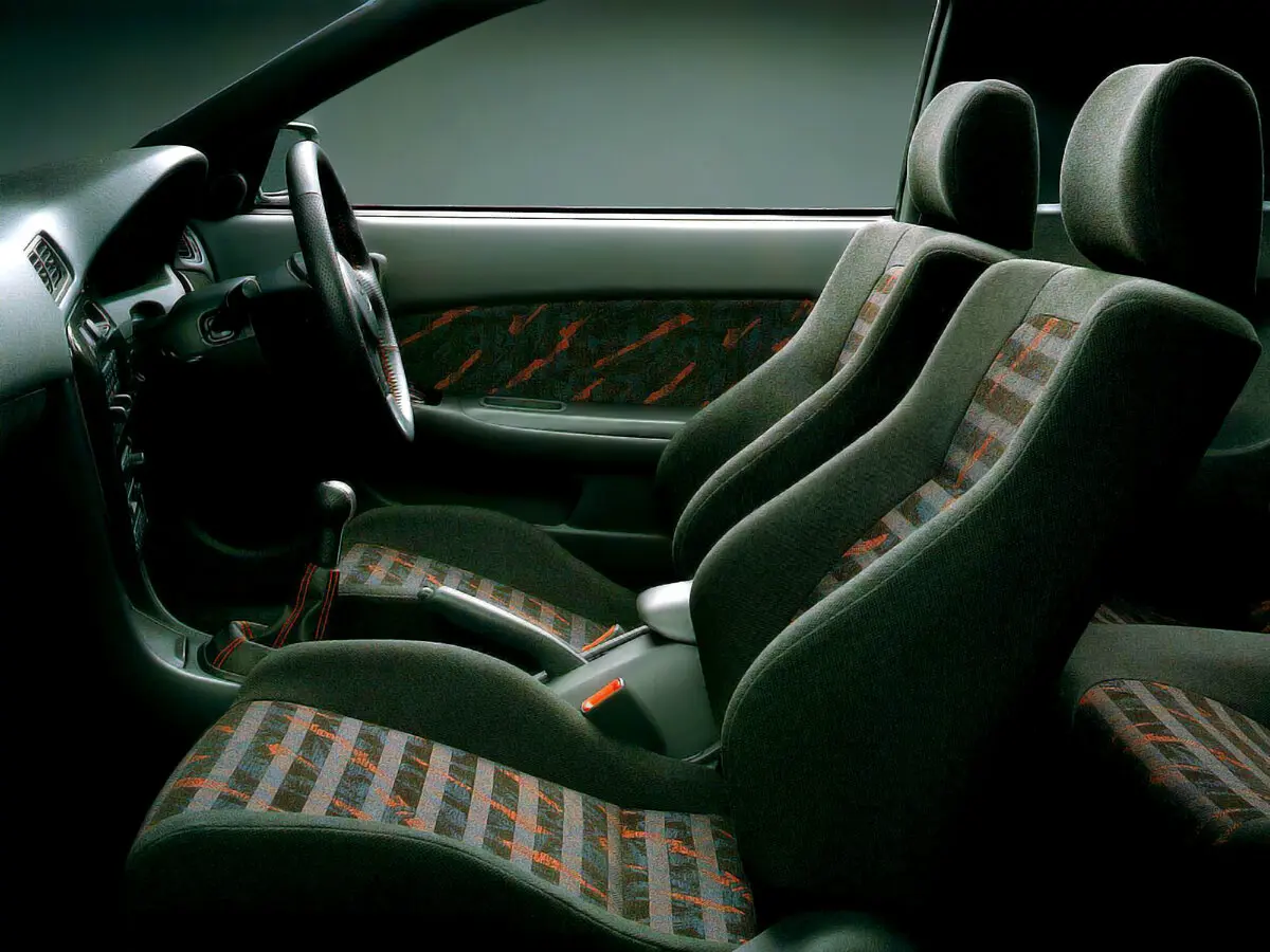 Toyota Corolla Levin VII (AE110/AE111) Купе — 照片 6