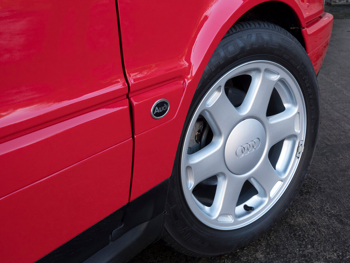 Audi S2 I Хэтчбек 3 дв.