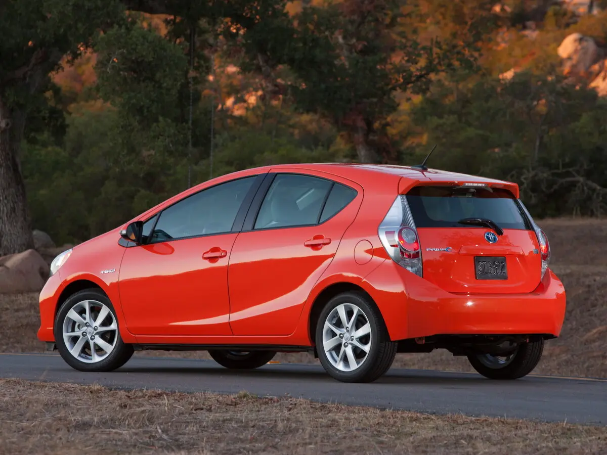 Toyota Prius c I Хэтчбек 5 дв. — сүрөт 5
