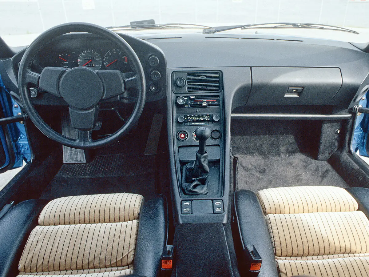 Porsche 928 1977 – 1995 Купе — фото 6