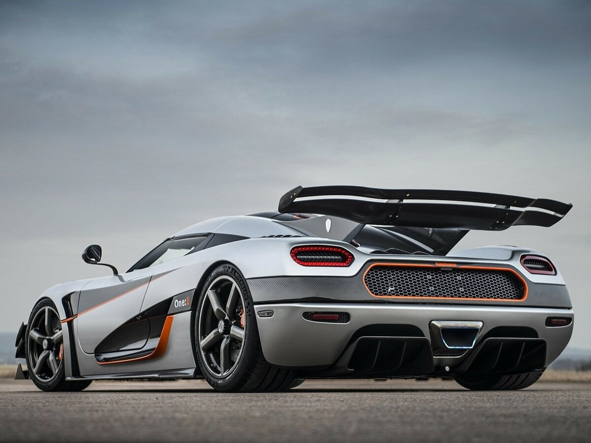 Koenigsegg One:1 2014 – 2014 Купе — фото 4