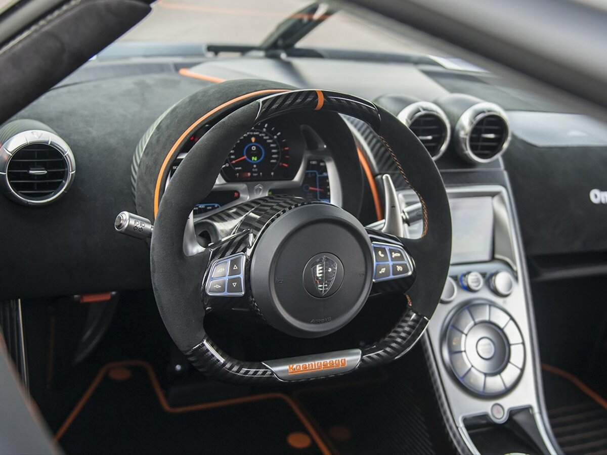 Koenigsegg One:1 2014 – 2014 Купе — фото 8
