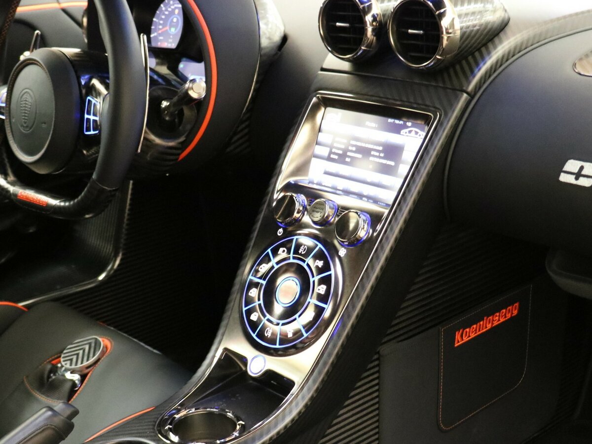 Koenigsegg One:1 2014 – 2014 Купе — фото 11