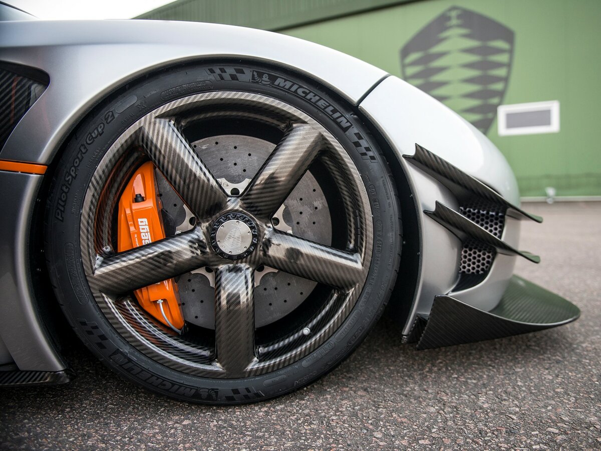 Koenigsegg One:1 2014 – 2014 Купе — фото 13