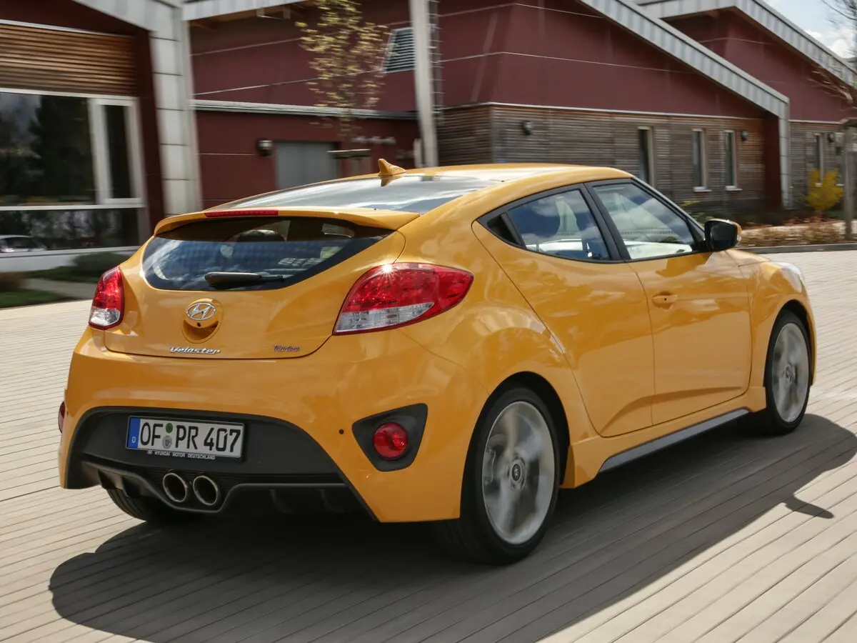 Hyundai Veloster I Рестайлинг Хэтчбек 4 дв. — сүрөт 5