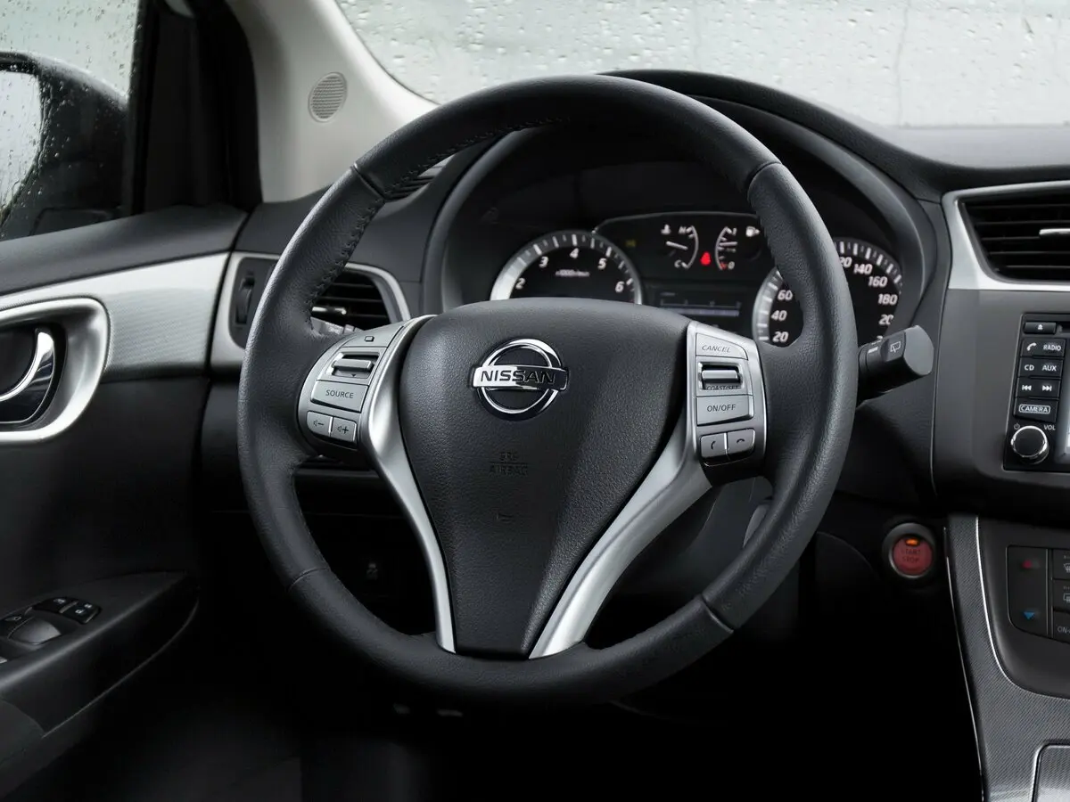 Nissan Tiida II Хэтчбек 5 дв. — сүрөт 9