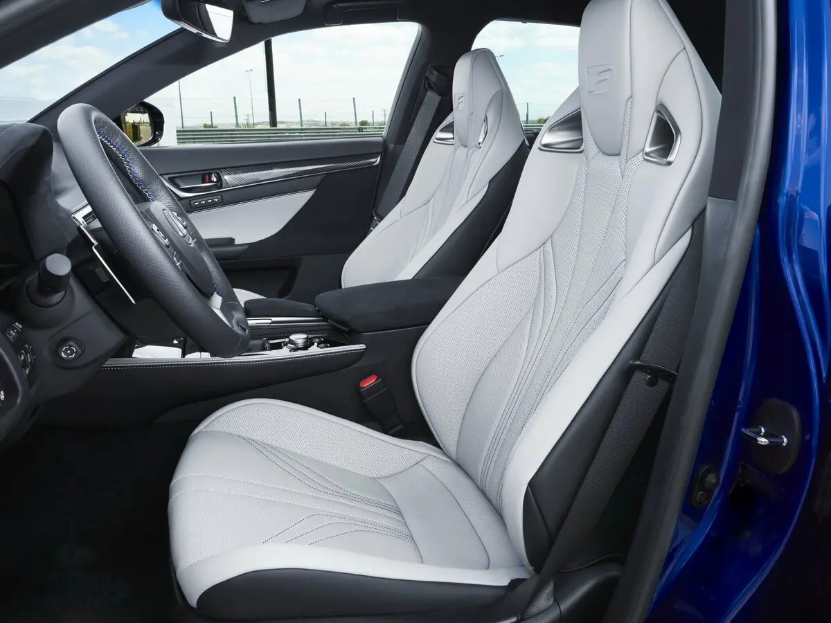 Lexus GS F 2015 – 2020 Седан — сүрөт 8