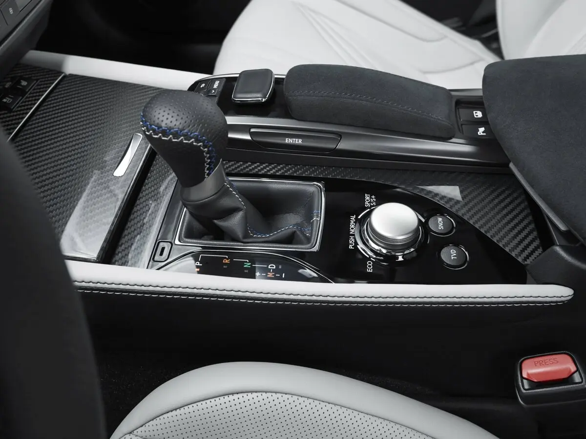 Lexus GS F 2015 – 2020 Седан — сүрөт 13