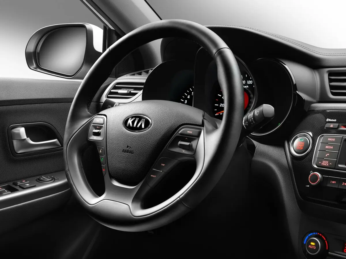 Kia Rio III Рестайлинг Седан — фото 8