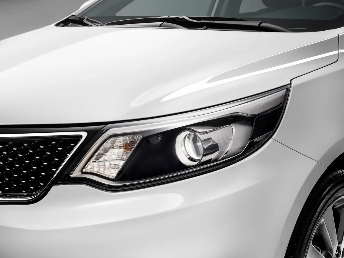 Kia Rio III Рестайлинг Седан — фото 10