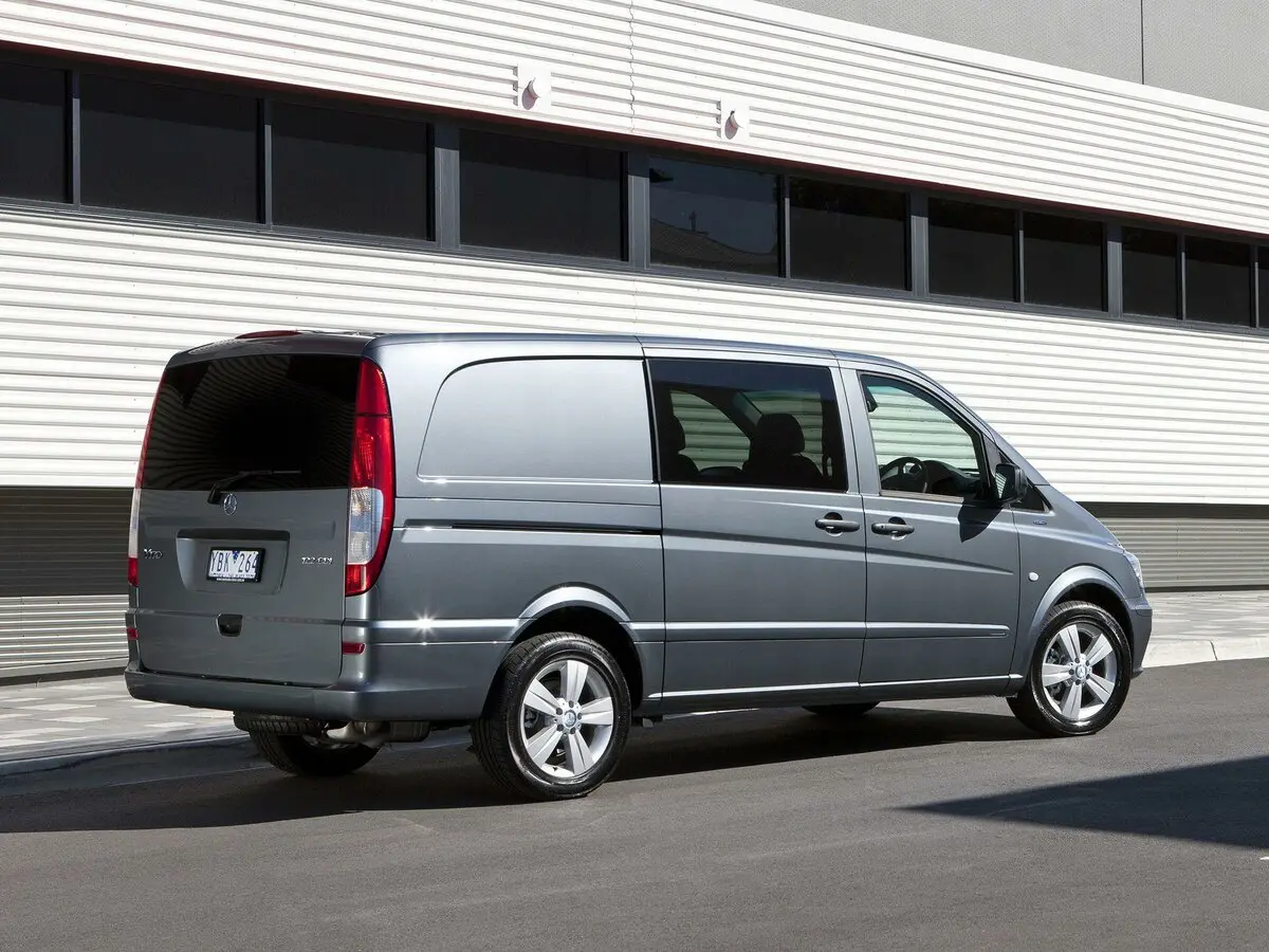 Mercedes-Benz Vito II (W639) Рестайлинг Минивэн L2 — фото 3