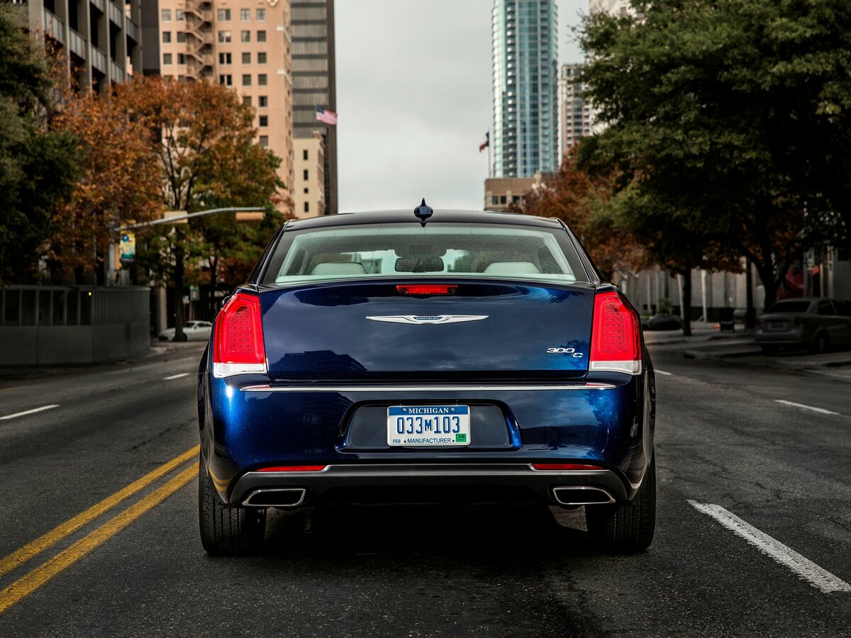 Chrysler 300C II Рестайлинг Седан — фото 4