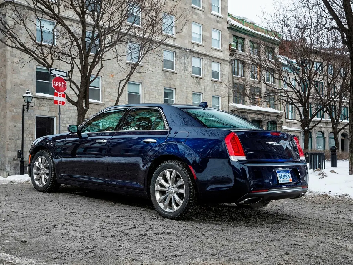 Chrysler 300C II Рестайлинг Седан — 照片 5