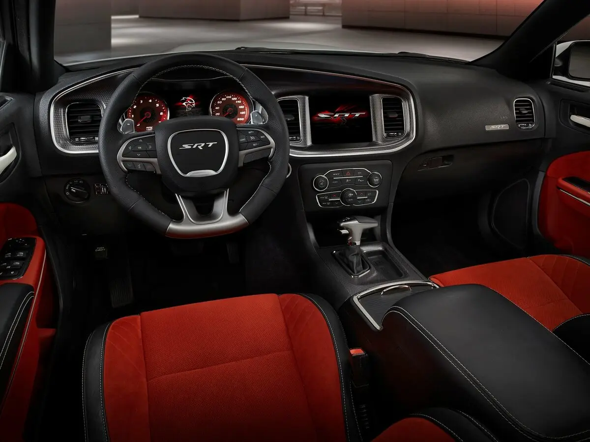 Dodge Charger VII (LD) Рестайлинг Седан SRT — сүрөт 6