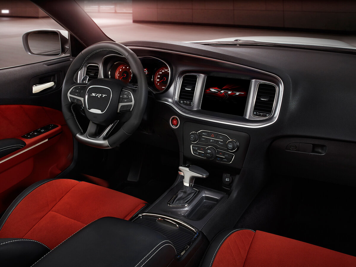 Dodge Charger VII (LD) Рестайлинг Седан SRT