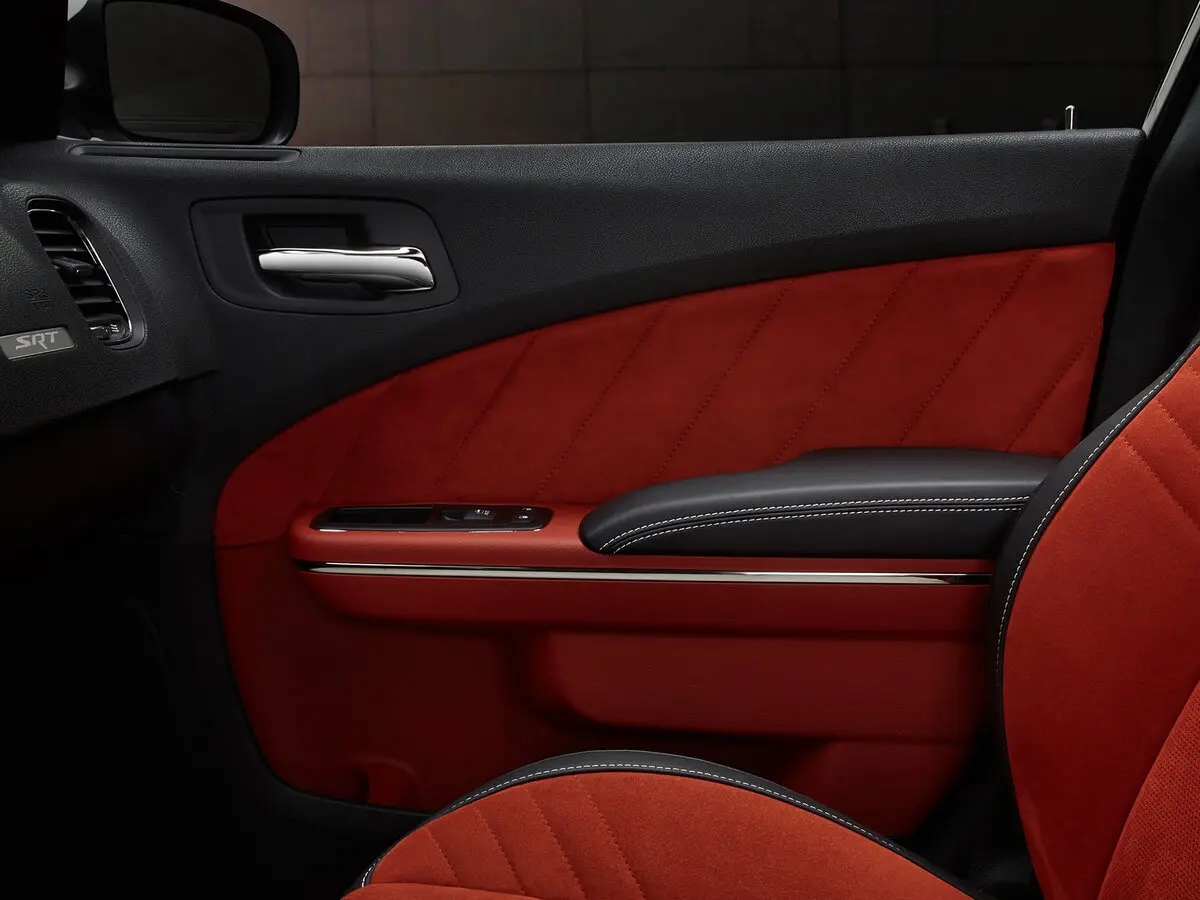 Dodge Charger VII (LD) Рестайлинг Седан SRT — сүрөт 12
