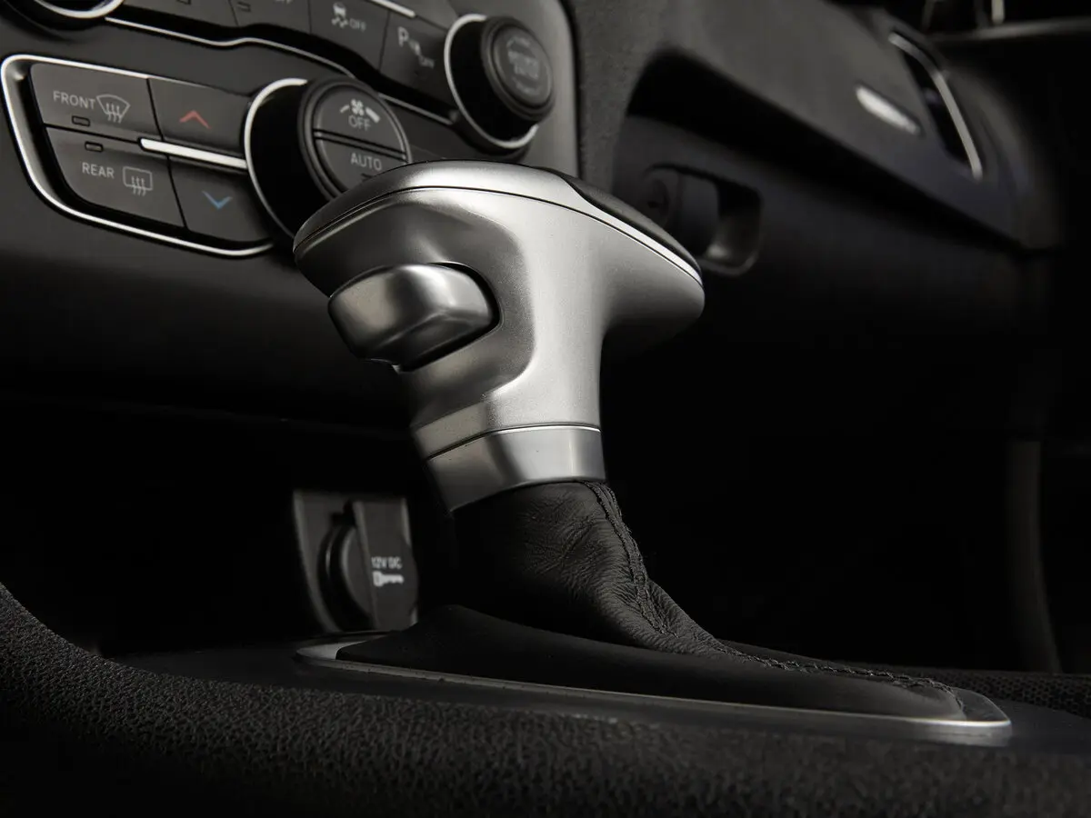 Dodge Charger VII (LD) Рестайлинг Седан — photo 11