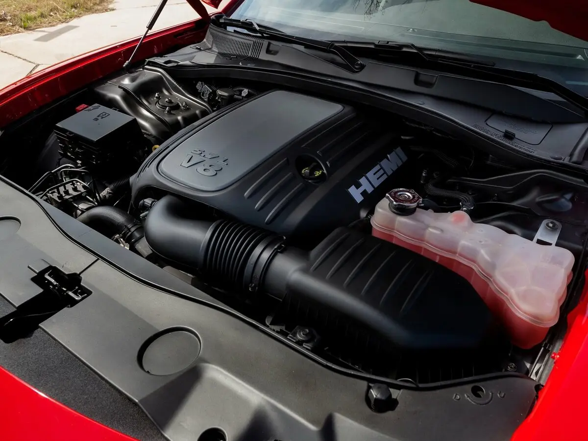 Dodge Charger VII (LD) Рестайлинг Седан — photo 14