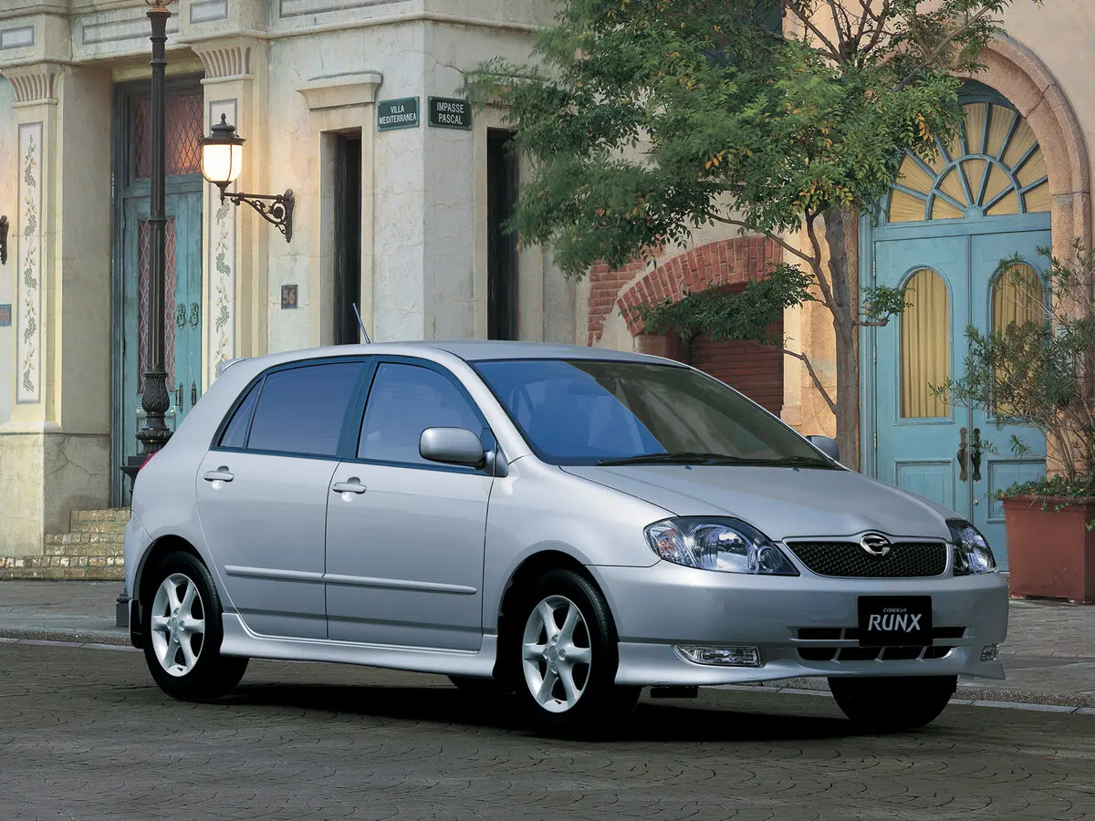 Toyota Corolla IX (E120, E130) Хэтчбек 5 дв. Runx
