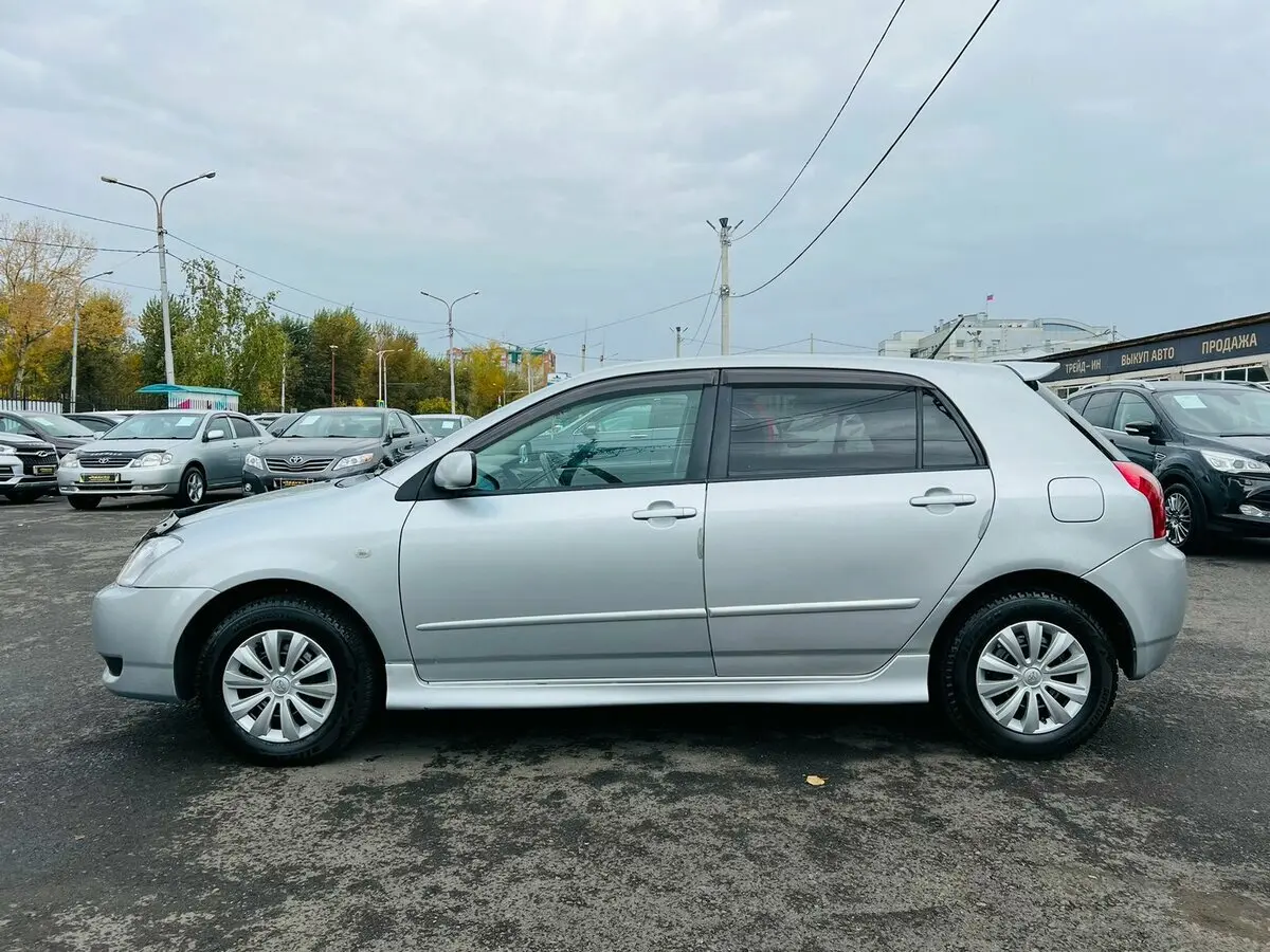 Toyota Corolla IX (E120, E130) Рестайлинг Хэтчбек 5 дв. Runx — фото 2