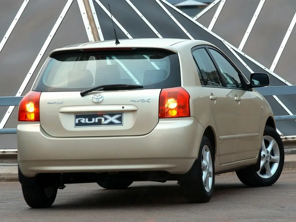 Toyota Corolla IX (E120, E130) Рестайлинг Хэтчбек 5 дв. Runx — фото 4